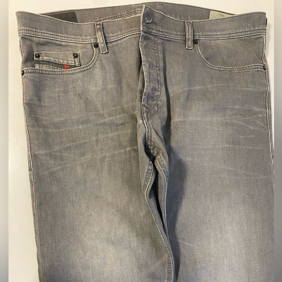 Men’s Diesel Jeans Size 38 Tappered, skinny-carrot. Preowned - Picture 3 of 5